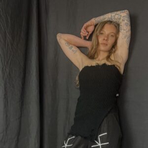 Side split distressed tube